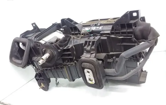 Interior heater climate box assembly