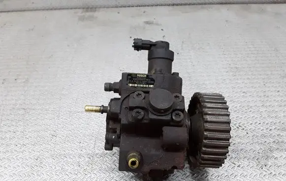 Peugeot 206 Fuel injection high pressure pump 0445010102
