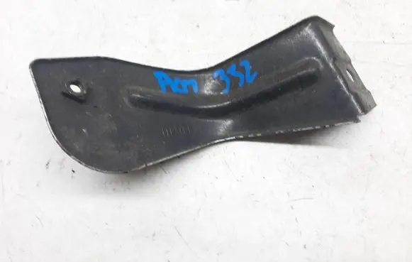 Volkswagen PASSAT B5.5 Fender mounting bracket 3B0821237A