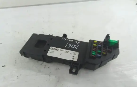 Opel Signum Fuse box set 13181984