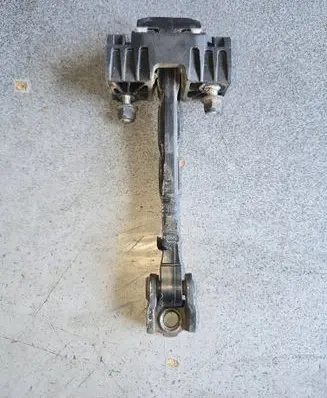 Volvo XC60 Front door check strap stopper 31298466