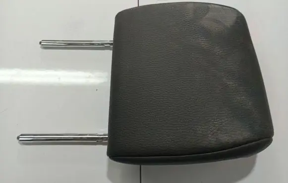 Opel Zafira B Front seat headrest 