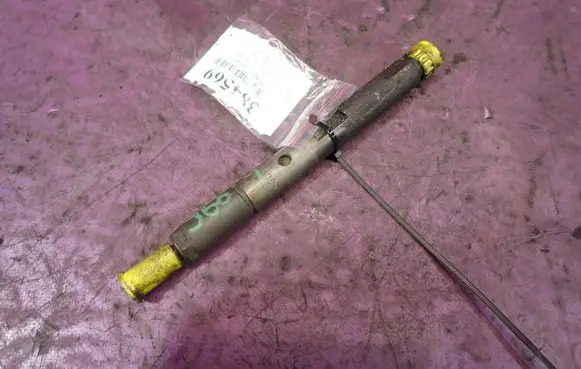 Mercedes-Benz Sprinter W901 W902 W903 W904 Fuel injector A0000104751