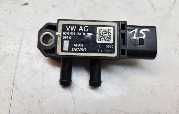 Volkswagen Golf Sportsvan Exhaust gas pressure sensor 03N906051B