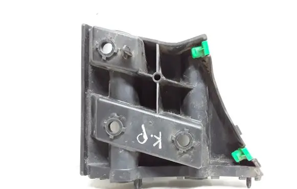 Front bumper mounting bracket