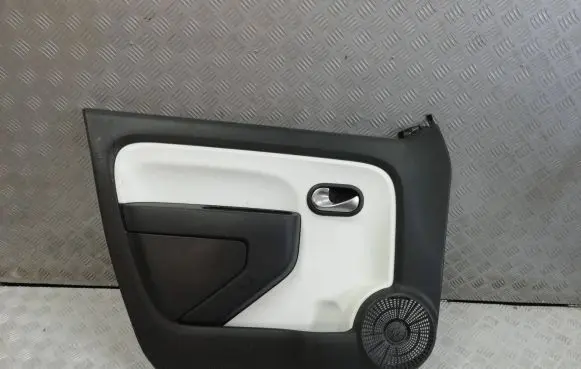 Peugeot 2008 I Front door card panel trim