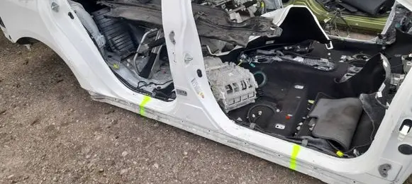Toyota Prius (XW50) Pillar (middle) 