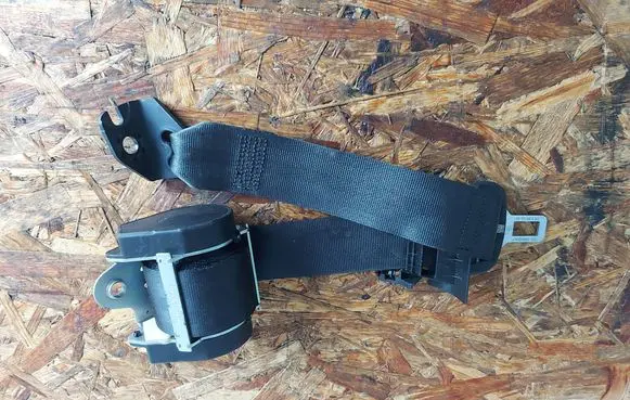 Volkswagen Golf Sportsvan Rear seatbelt 510857806B