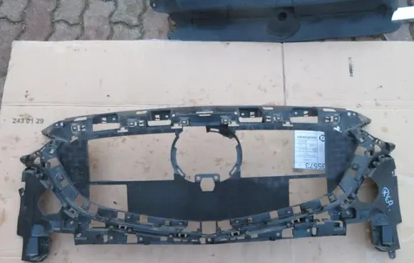 Front bumper upper radiator grill