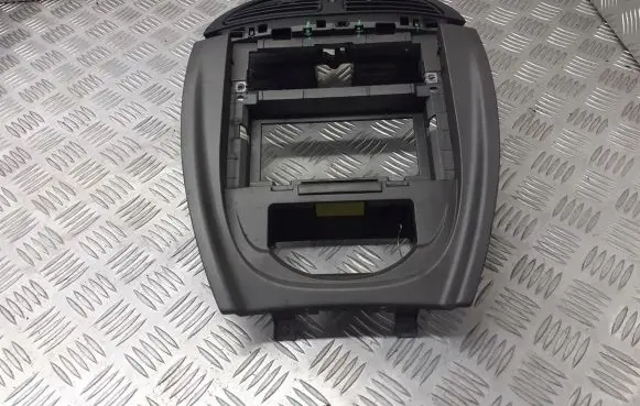 Citroen C5 Radio/GPS head unit trim 9650443077
