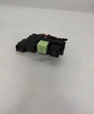 Audi A4 S4 B9 Fuse 8W0937503B 21102015 180312
