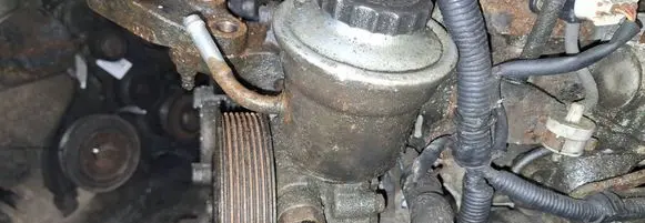Toyota Corolla Verso AR10 Power steering pump