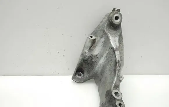Volkswagen Crafter Engine mounting bracket 076199308