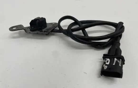 Opel Zafira B Camshaft speed sensor 0281002213