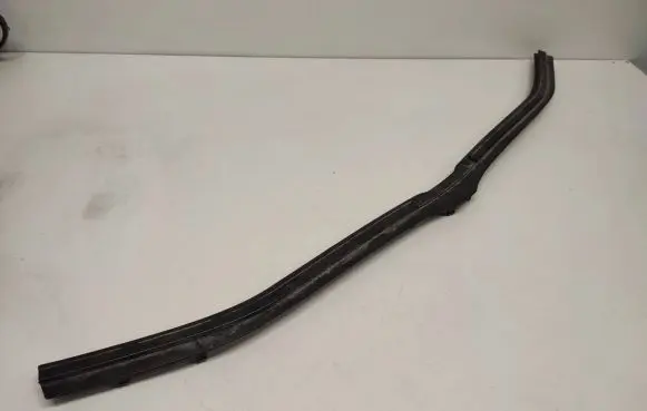 BMW 5 E60 E61 Top upper radiator support slam panel 7063835 11460913