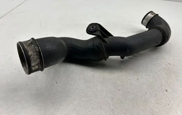 Intercooler hose/pipe