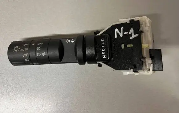 Nissan Qashqai Indicator stalk 14425