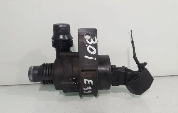 BMW 5 E39 Electric auxiliary coolant/water pump 8381989