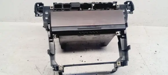 Radio/GPS head unit trim