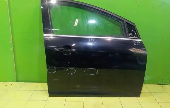 Ford Focus Front door PRZOD PRAWE
