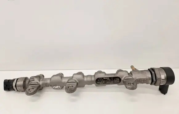 Renault Laguna III Fuel main line pipe 0445214173 H8200610223 8200942721