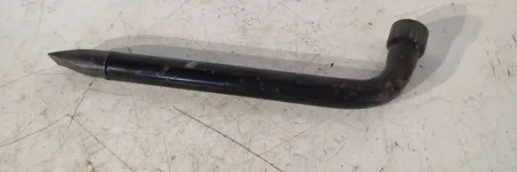 Ford Focus Wheel nut wrench 