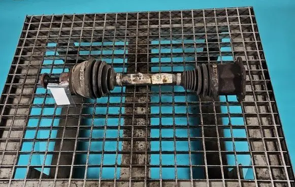 Front driveshaft