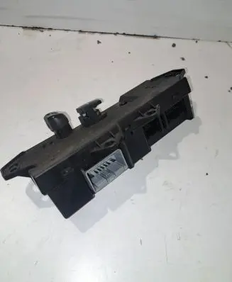Chrysler Pacifica Electric window control switch 04602704AF 12862340