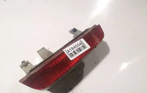 Toyota Yaris Verso Third/center stoplight 