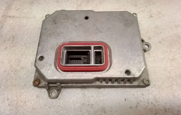 Audi A4 S4 B7 8E 8H Headlight ballast module Xenon 1307329115