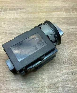 Volkswagen PASSAT B7 Ignition lock 3C0905843AA WITHKEY