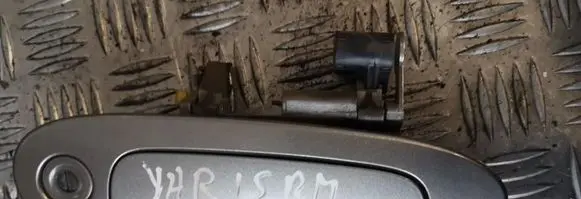 Toyota Yaris Front door exterior handle