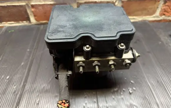 Mercedes-Benz Sprinter W906 ABS Pump A9069004901 269516 ZGS001