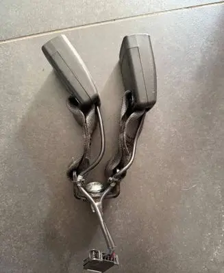 Opel Karl Rear seatbelt buckle 42589907