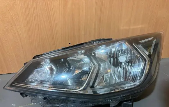 Seat Ibiza V (KJ) Headlight/headlamp 90120770 6F1941015B 6F194101M
