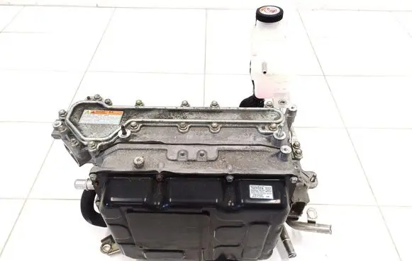 Lexus RX 450H Voltage converter/converter module G92A0-48190