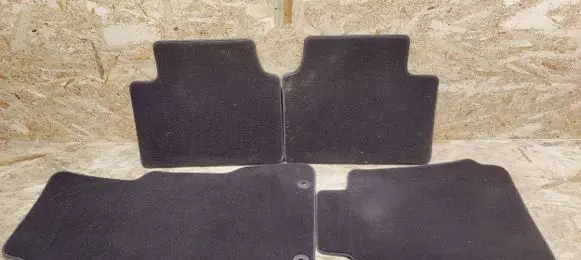 Alfa Romeo Giulia Car floor mat set 01561107870