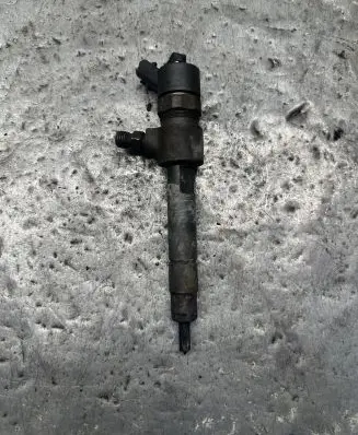 Opel Zafira B Fuel injector 0445110165
