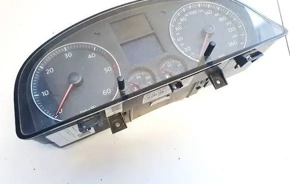 Volkswagen Touran I Speedometer (instrument cluster) 1T0920860C V1714141