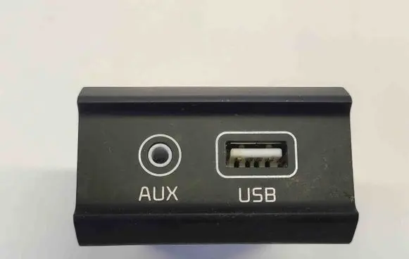 KIA Ceed AUX in-socket connector 96120C0100