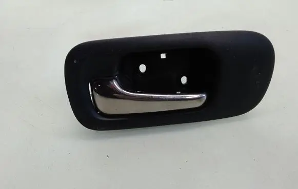 Honda CR-V Front door interior handle