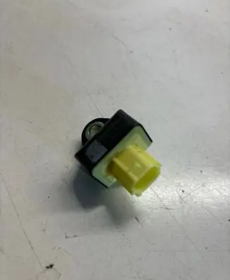 Toyota Yaris XP210 Airbag deployment crash/impact sensor 891730d160