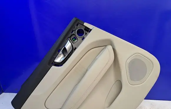 Volvo XC60 Rear door card panel trim 30747755 31446176