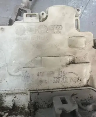 Audi A7 S7 4G Rear door lock 4G0899015