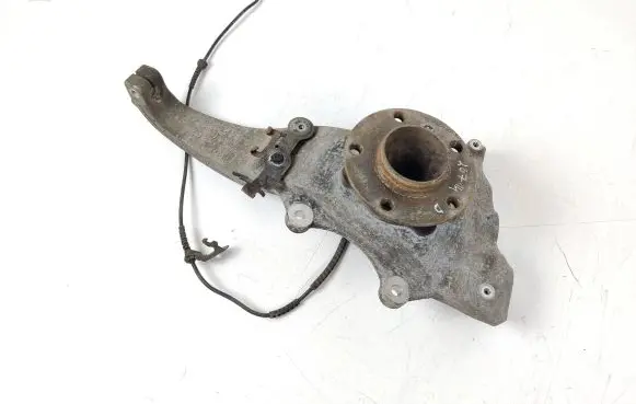 BMW 5 F10 F11 Front wheel hub