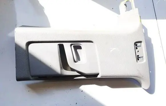 Opel Zafira B (B) pillar trim (top) 13190170