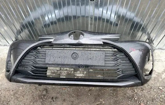 Toyota Yaris Front bumper 521190DA40