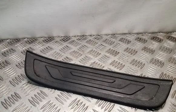 KIA Sorento Rear sill trim cover 858952P000
