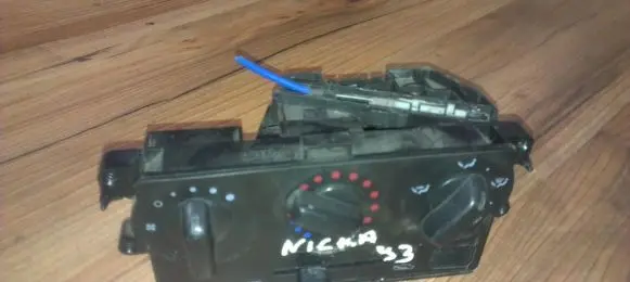 Nissan Micra Climate control unit 7040230732 70400307201