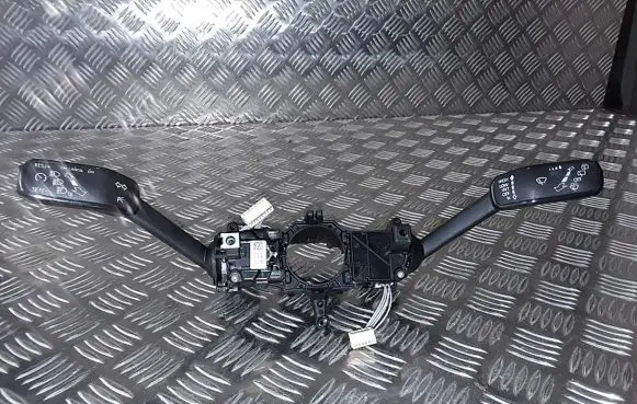 Skoda Kodiaq Wiper turn signal indicator stalk/switch 5Q1953521